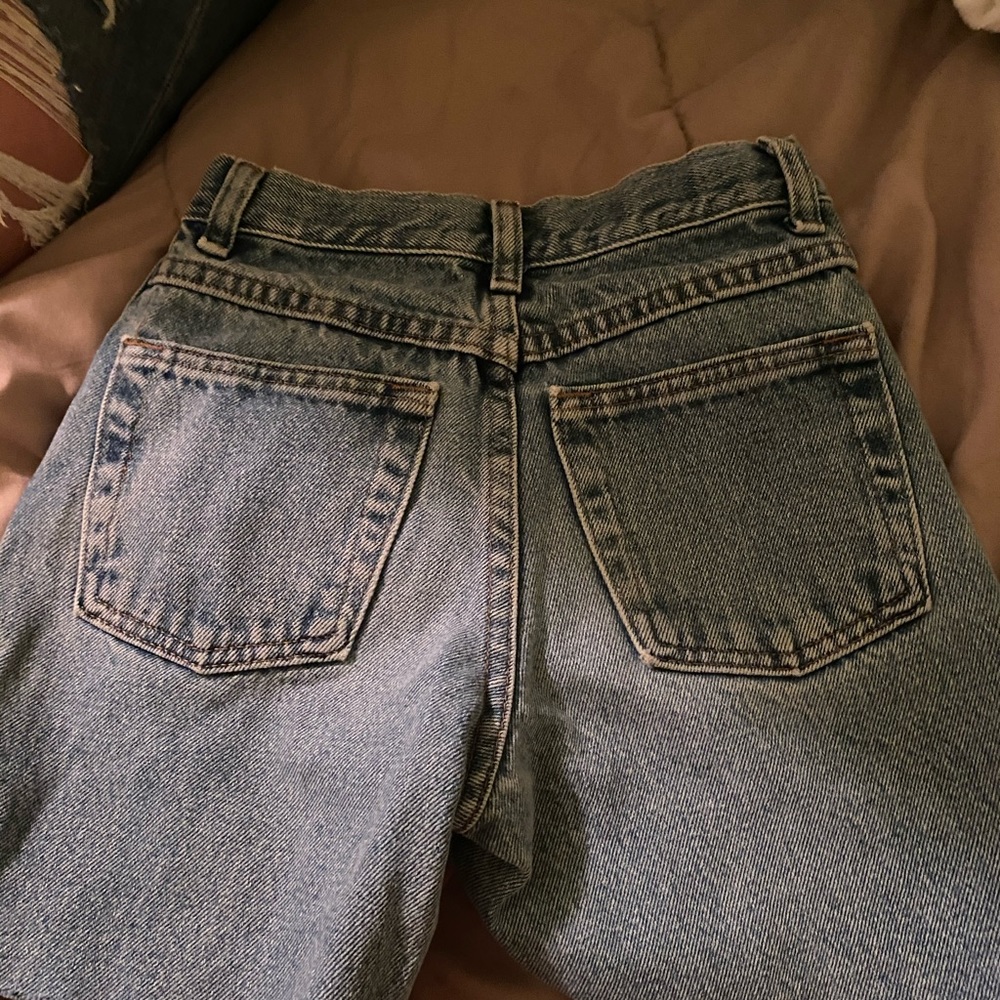 Child’s long shorts with flowers